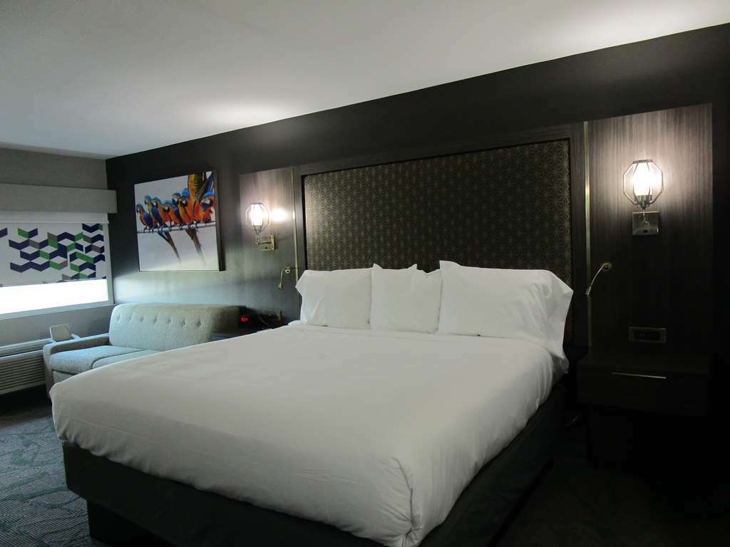 Radisson Hotel Mcallen Airport Стая снимка